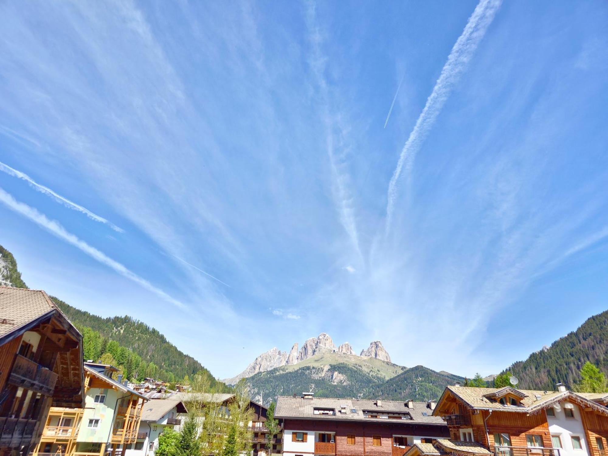 Residence Villa Flora By Ama Val Di Fassa Canazei Bagian luar foto